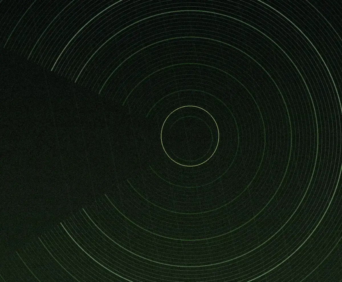 Composizione astratta di cerchi concentrici e frequenze luminose